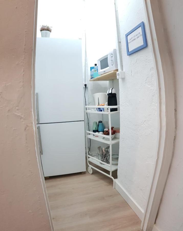 Casa de hóspedes Pensión Cádiz *
